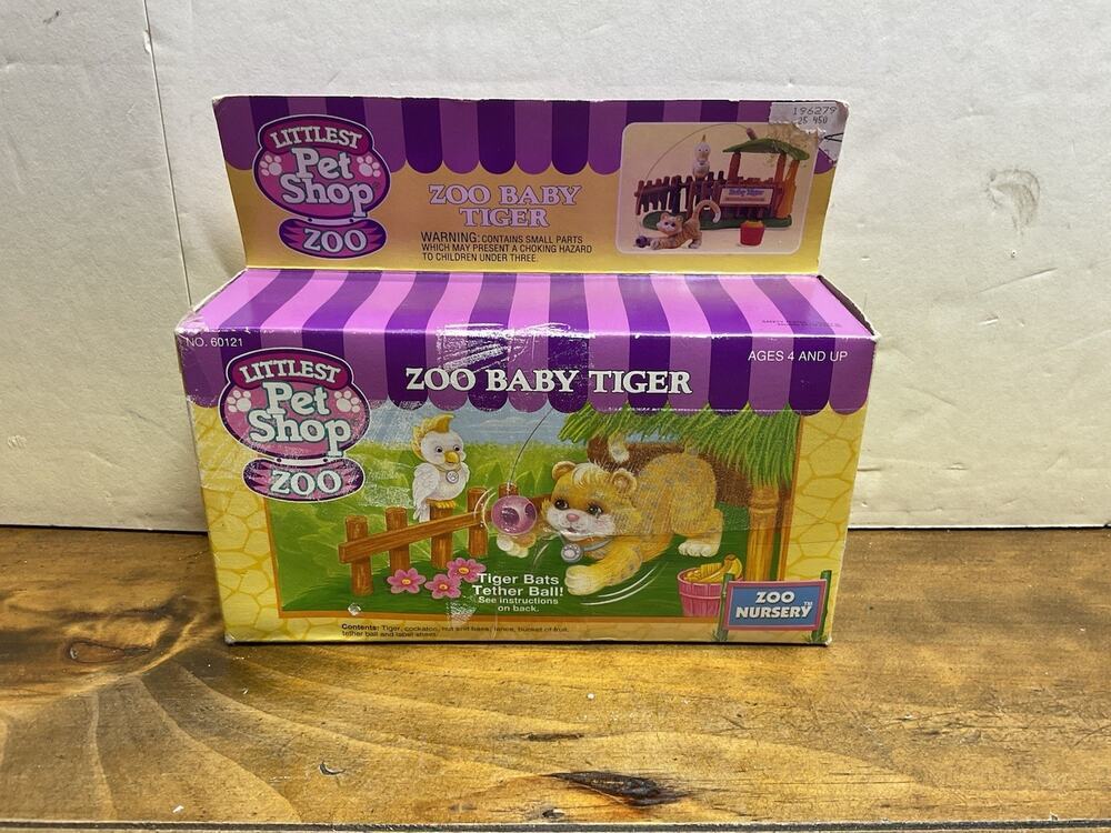 Vintage 1993 Kenner Littlest Pet Shop Zoo Baby Tiger Cockatoo LPS Set NIB